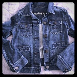 GIRLS GAP KIDS DENIM JACKET - SIZE MEDIUM